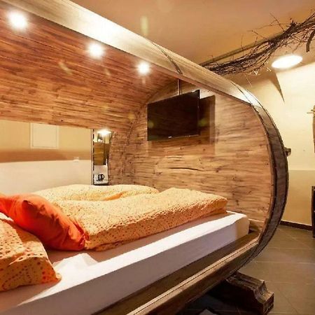 Beer & Wine Cellar Apartment Ljubljana Ngoại thất bức ảnh