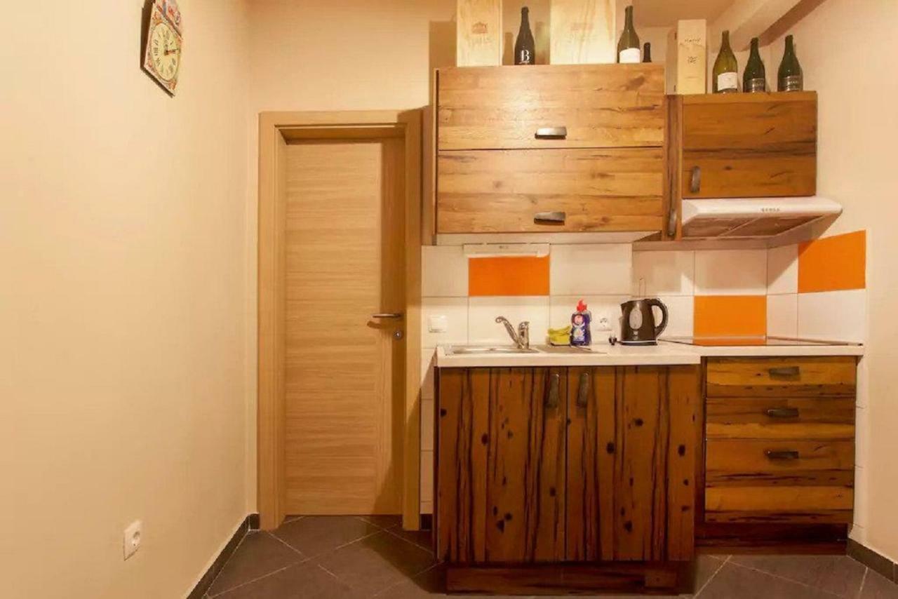Beer & Wine Cellar Apartment Ljubljana Ngoại thất bức ảnh