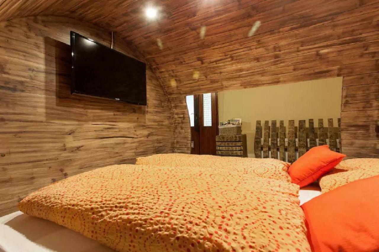 Beer & Wine Cellar Apartment Ljubljana Ngoại thất bức ảnh